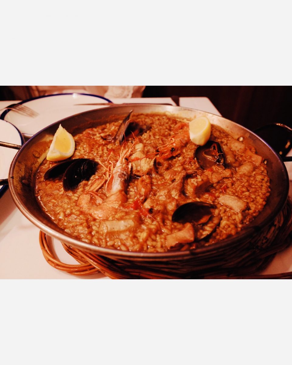 [西班牙巴塞隆納Barcelona-美食] 必吃/Les Quinze Nits 餐廳/最懷念的西班牙海鮮燉飯/推薦